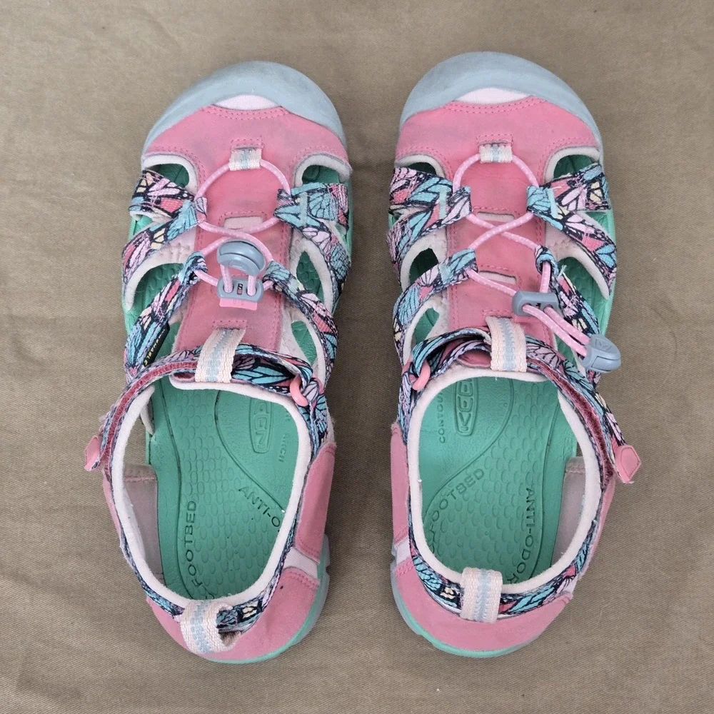 KEEN Seacamp II CNX Sandals Y4  EU36 Pink Multi Water Shoes Outdoor Hiking Beach